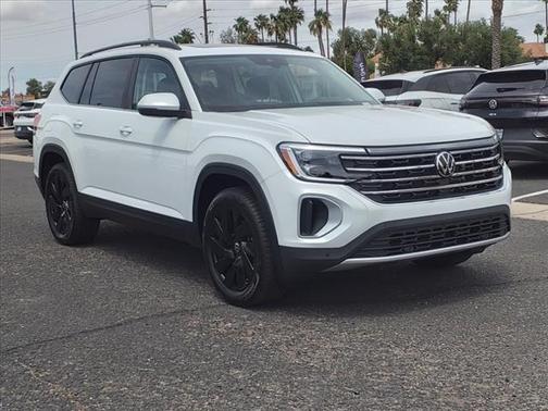 2025 Volkswagen Atlas SE