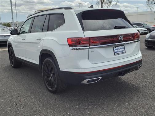 2025 Volkswagen Atlas SE