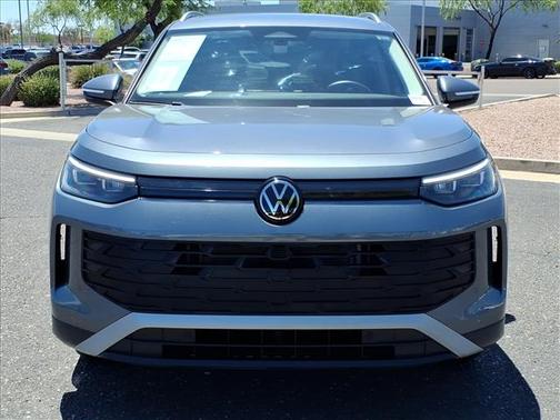 Platinum Gray Metallic 2025 Volkswagen Tiguan 2.0T S