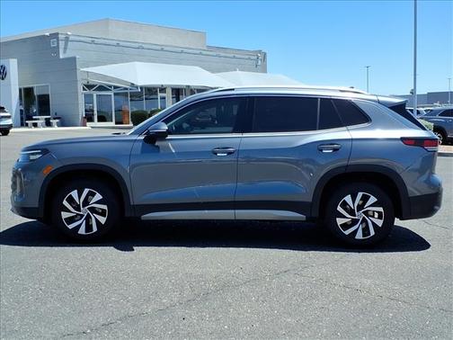 Platinum Gray Metallic 2025 Volkswagen Tiguan 2.0T S