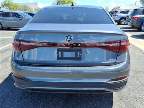 2025 Volkswagen Jetta 1.4T SE