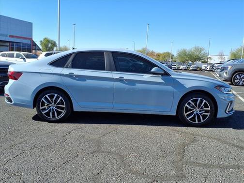 2025 Volkswagen Jetta 1.4T SE