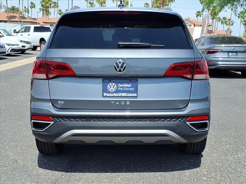 Grey 2022 Volkswagen Taos SE