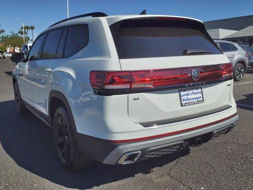 2025 Volkswagen Atlas Peak Edition 4Motion