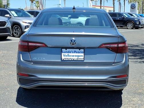 Platium Gray Metallic 2024 Volkswagen Jetta 1.4T S