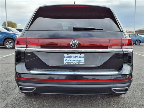 2025 Volkswagen Atlas SE