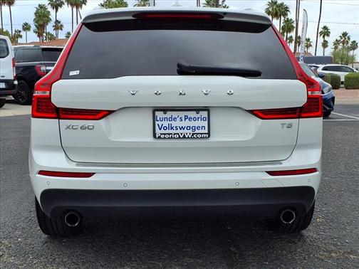 2020 Volvo XC60 T5 Momentum