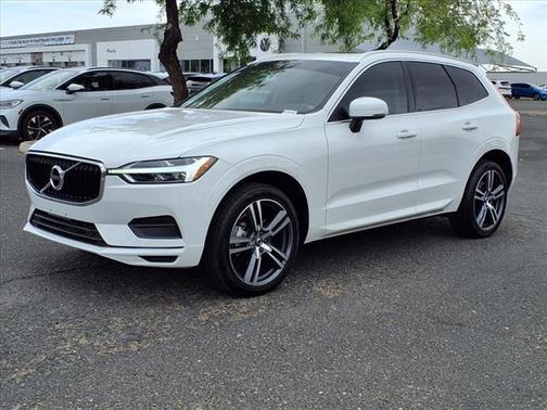 2020 Volvo XC60 T5 Momentum