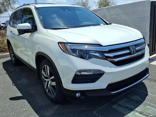 White 2016 Honda Pilot Touring