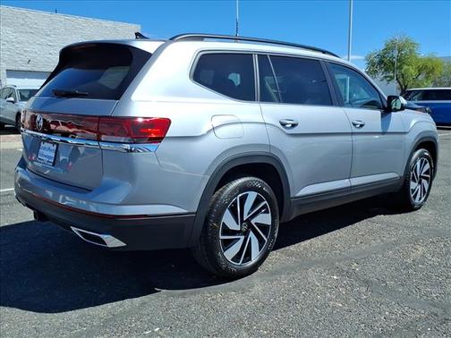 2026 Volkswagen Atlas SE