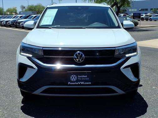 Pure White 2023 Volkswagen Taos SE