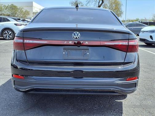 Deep Black Pearl 2026 Volkswagen Jetta 1.4T S