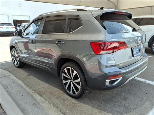 Grey 2023 Volkswagen Taos SE