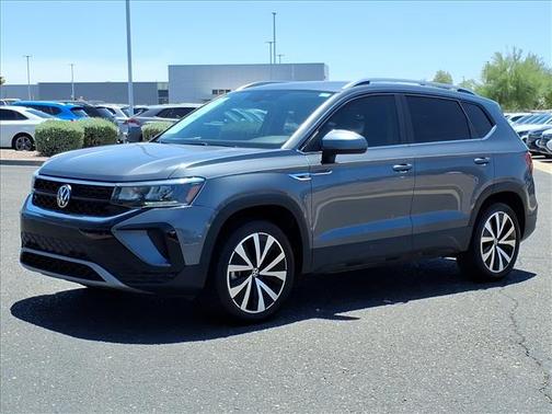 Grey 2023 Volkswagen Taos SE