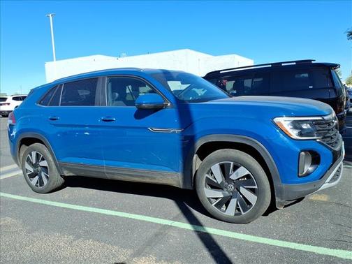 2025 Volkswagen Atlas Cross Sport 2.0T SE w/Technology 4MOTION