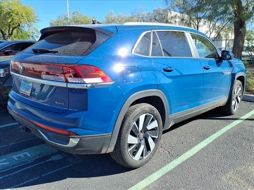 2025 Volkswagen Atlas Cross Sport 2.0T SE w/Technology 4MOTION