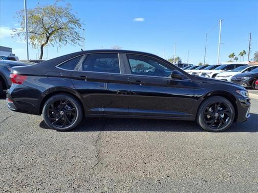 2025 Volkswagen Jetta 1.4T SE