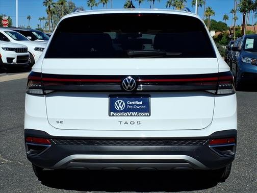 2025 Volkswagen Taos SE