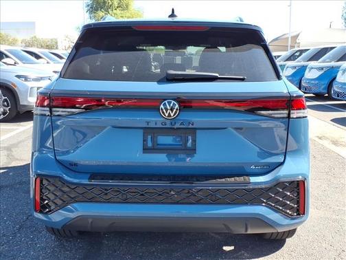 2026 Volkswagen Tiguan 2.0T SE R-Line Black 4MOTION