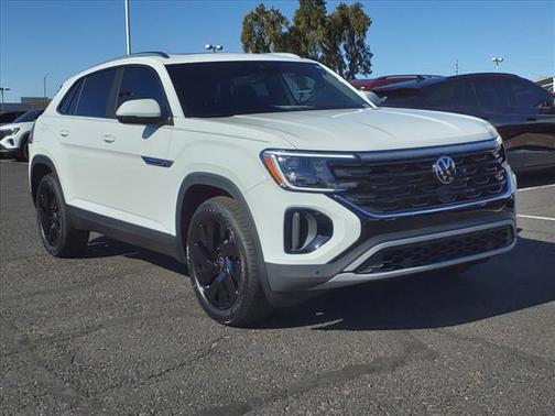 2025 Volkswagen Atlas Cross Sport 2.0T SE w/Technology 4MOTION