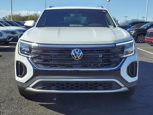 2025 Volkswagen Atlas Cross Sport 2.0T SE w/Technology 4MOTION