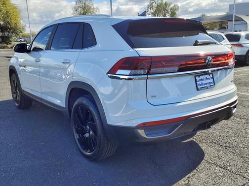 2025 Volkswagen Atlas Cross Sport 2.0T SE w/Technology 4MOTION