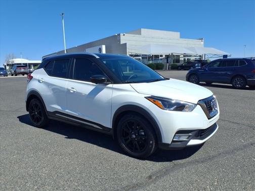 2019 Nissan Kicks SR