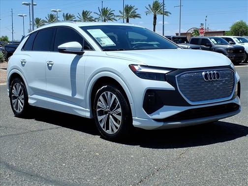 Glacier White Metallic 2023 Audi Q4 e-tron Premium Plus 40