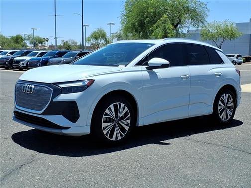 Glacier White Metallic 2023 Audi Q4 e-tron Premium Plus 40