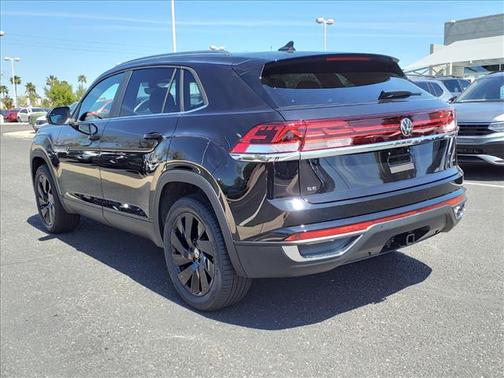 2026 Volkswagen Atlas Cross Sport 2.0T SE w/Technology 4MOTION