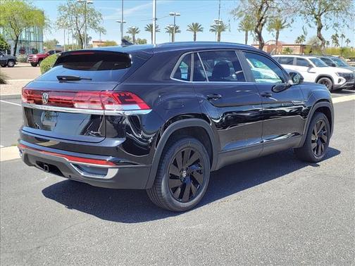 2026 Volkswagen Atlas Cross Sport 2.0T SE w/Technology 4MOTION