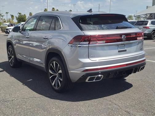 2025 Volkswagen Atlas Cross Sport 2.0T SEL Premium