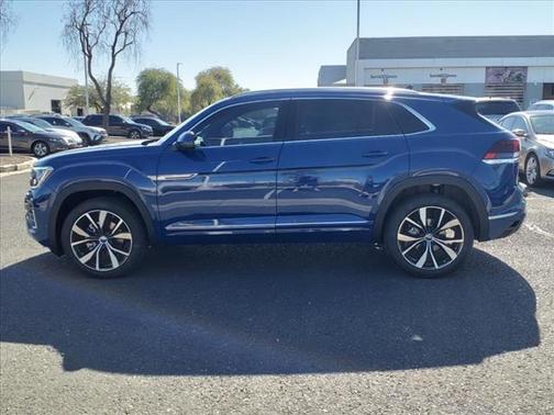 2025 Volkswagen Atlas Cross Sport 2.0T SEL Premium