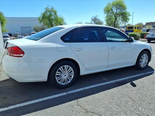 White 2014 Volkswagen Passat 1.8T S