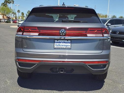 2025 Volkswagen Atlas Cross Sport 2.0T SE w/Technology