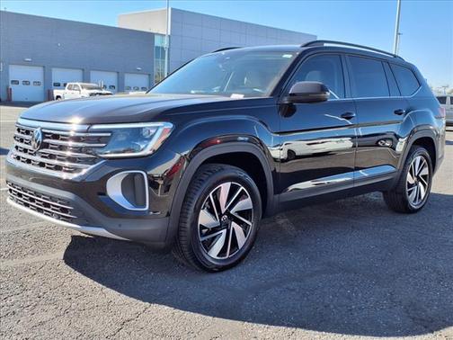 2025 Volkswagen Atlas SE