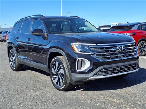 2025 Volkswagen Atlas SE