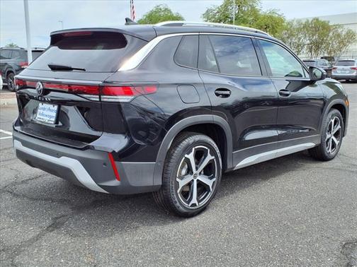 2025 Volkswagen Tiguan 2.0T SE
