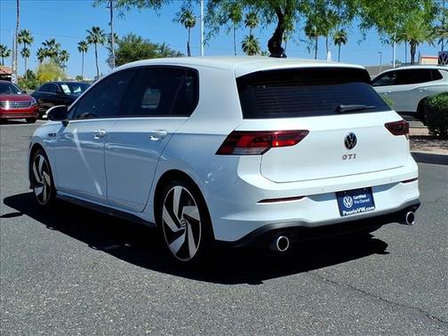 2023 Volkswagen Golf GTI 2.0T SE 4-Door