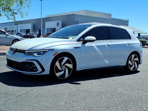 2023 Volkswagen Golf GTI 2.0T SE 4-Door