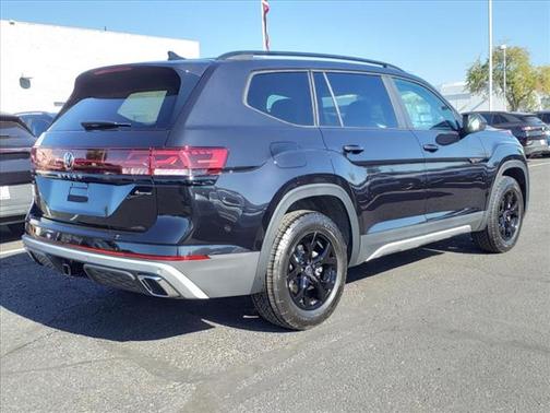 2025 Volkswagen Atlas Peak Edition 4Motion