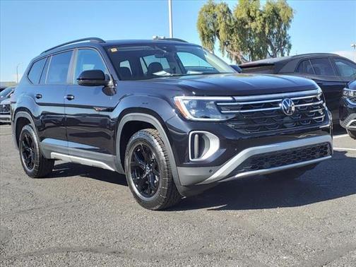 2025 Volkswagen Atlas Peak Edition 4Motion