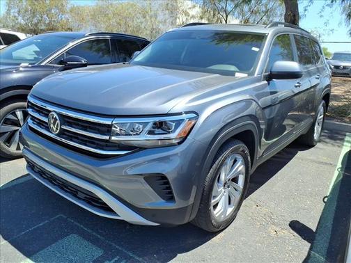 Grey 2023 Volkswagen Atlas SE