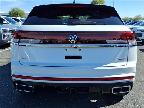 2026 Volkswagen Atlas Cross Sport 2.0T SEL Premium