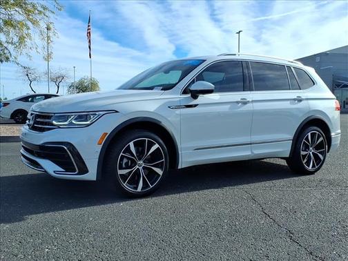 2022 Volkswagen Tiguan 2.0T SEL R-Line 4MOTION