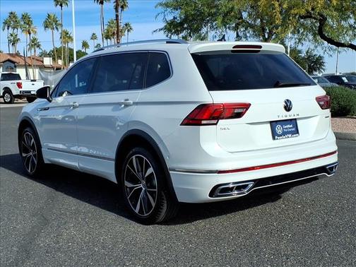 2022 Volkswagen Tiguan 2.0T SEL R-Line 4MOTION