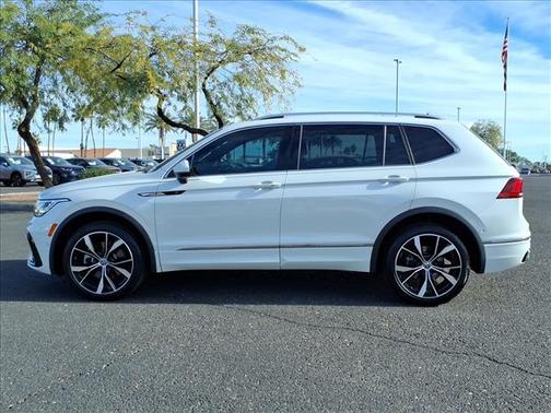 2022 Volkswagen Tiguan 2.0T SEL R-Line 4MOTION