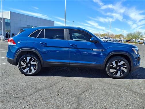 2026 Volkswagen Atlas Cross Sport 2.0T SE w/Technology 4MOTION