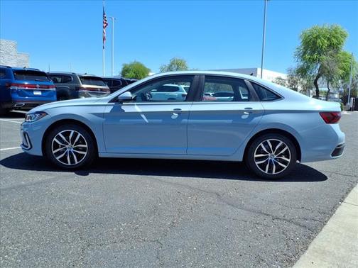 2025 Volkswagen Jetta 1.4T SE