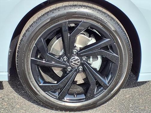 2025 Volkswagen Jetta 1.4T SE